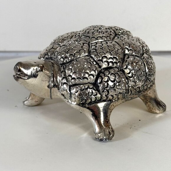 White Metal Tortoise Sculpture Embossed Silver Tone Nautical Beach Home Decor - Picture 12 of 13